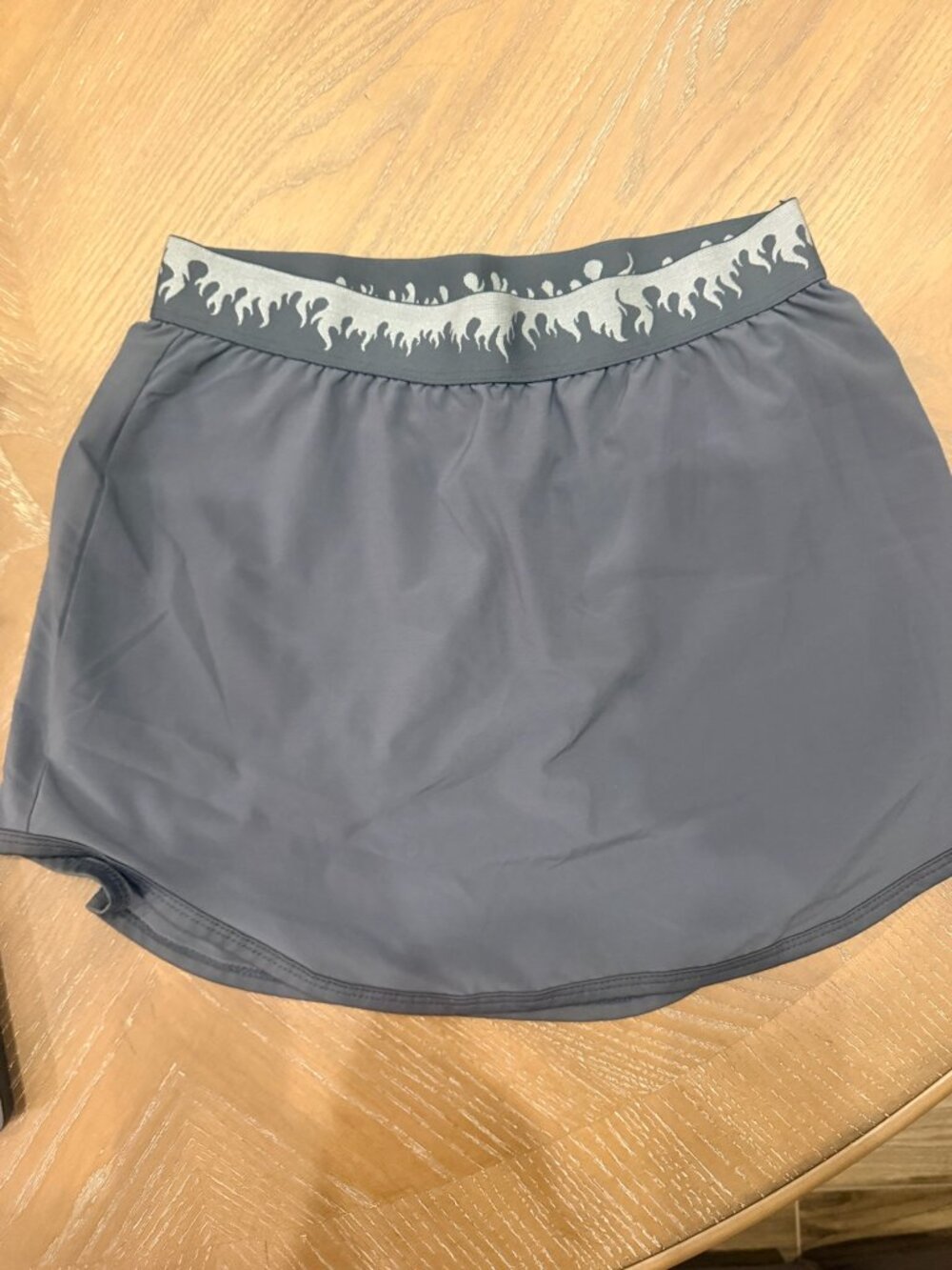 EleVen by Venus Williams Skort | Size Small | Grey | Flame Waistband